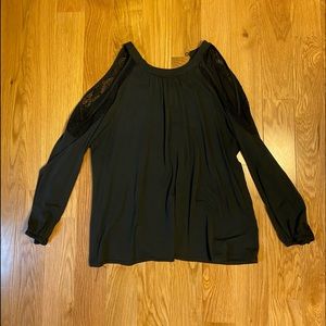 A black long sleeve shirt